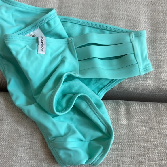 Body Glove Women's Standard Nuevo Contempo Full Coverage Bikini Bottom Swim SM - Picture 6 of 8